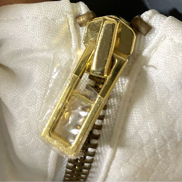 New York Giants Women’s Off White 1/4 Zip Long Sleeve Top Size Medium NFL Team A - Picture 10 of 12